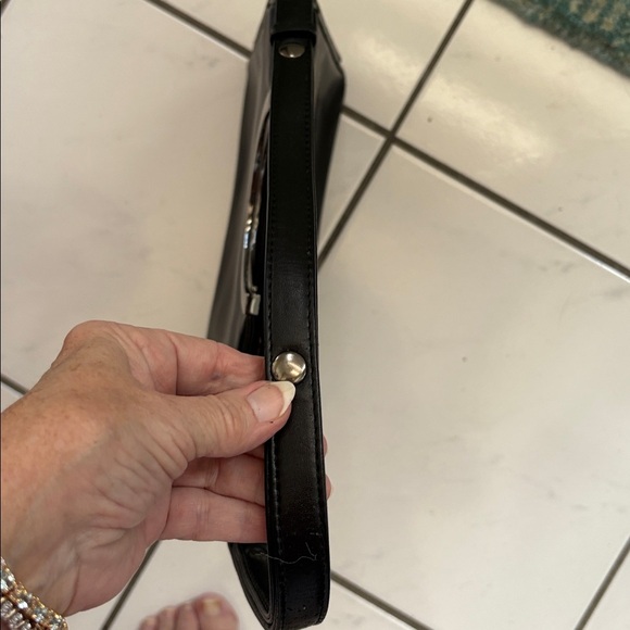 Gogo vegan Leather satchel shoulder bag black gunmetal hardware retro 3 Comp - Picture 6 of 17